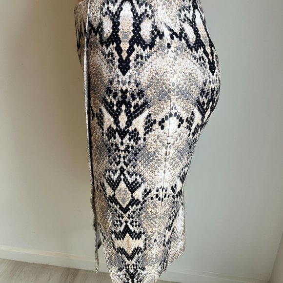 Witchery Ladies Cream & Black Snake Skin Print Stretch Midi Pencil Skirt Size 14 - Picture 6 of 12